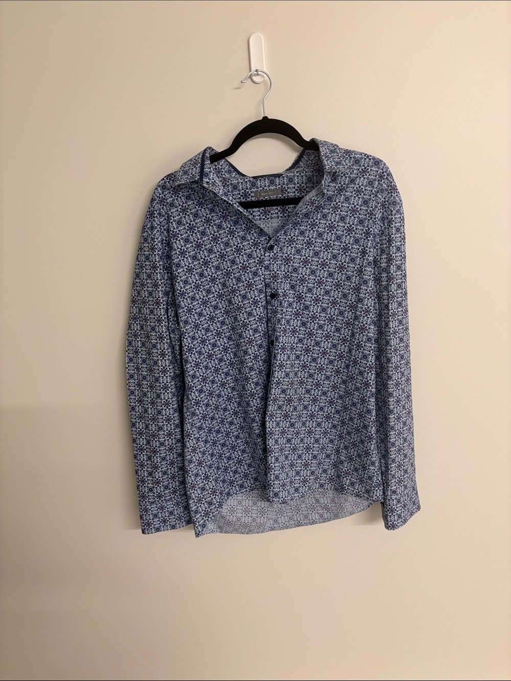 RW&CO. Men's Navy and White Geometric Button-Down Shirt